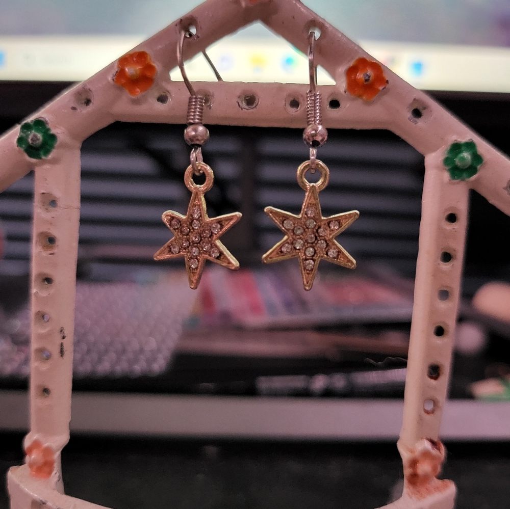 SMALL golden star earrings